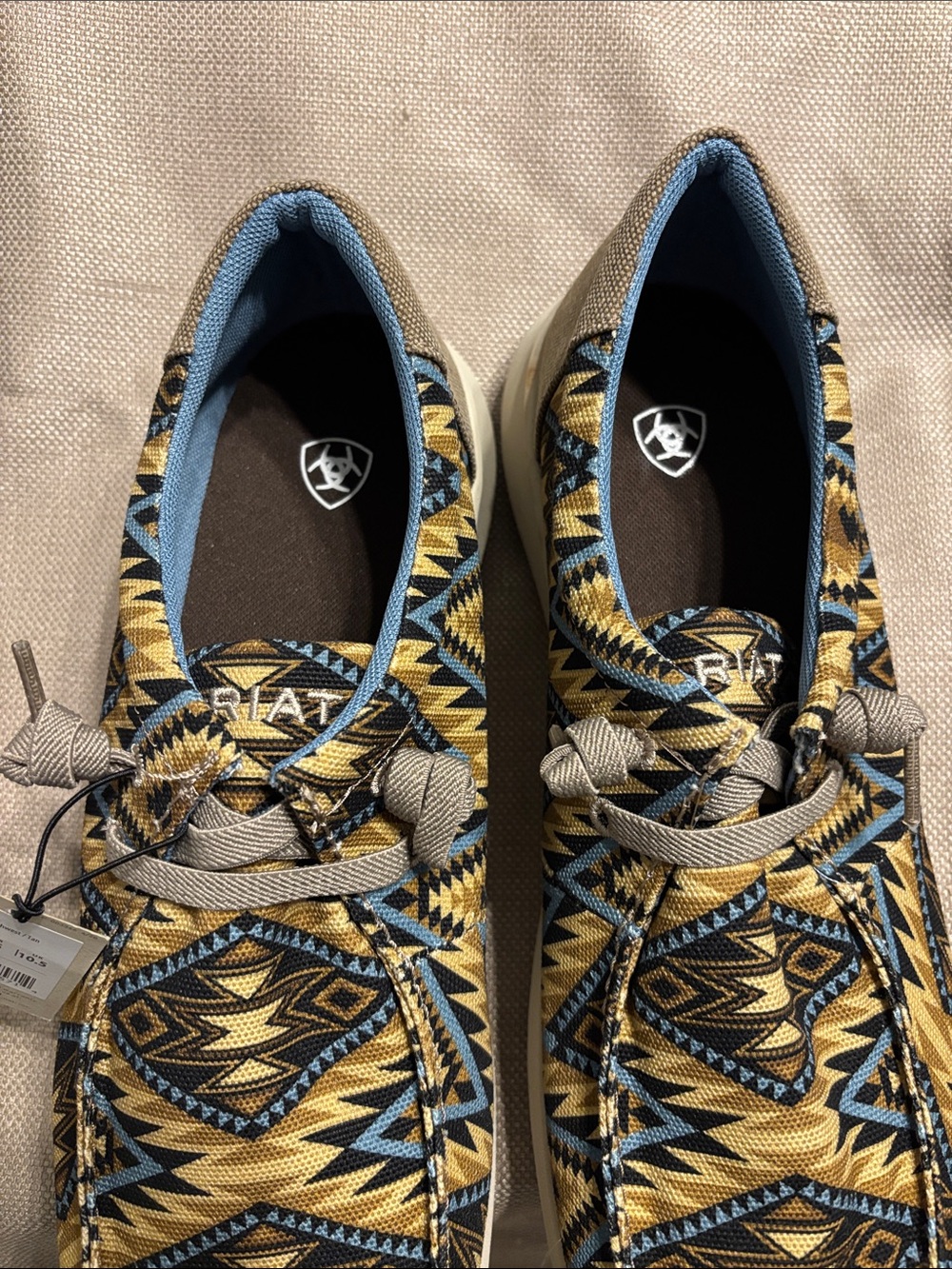 Ariat Men’s Hilo Stretch Lace Shoes - Picture 3 of 10